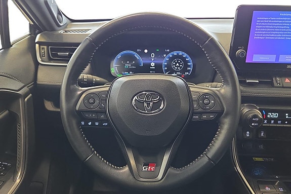 Toyota RAV4 13 of 21