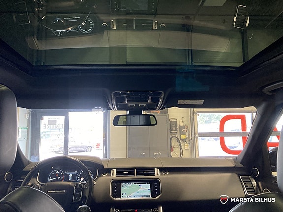 Land Rover Range Rover Sport 18 of 19