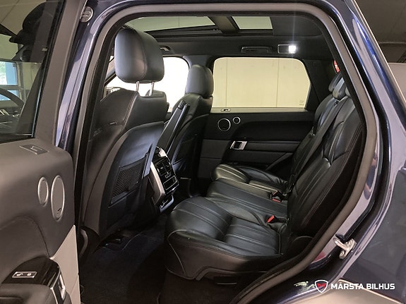 Land Rover Range Rover Sport 10 of 19