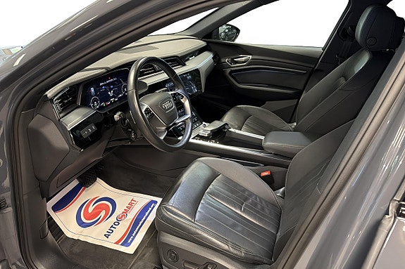 Audi Q8 e-tron 10 of 24
