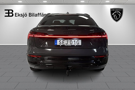 Audi Q8 e-tron 6 of 24