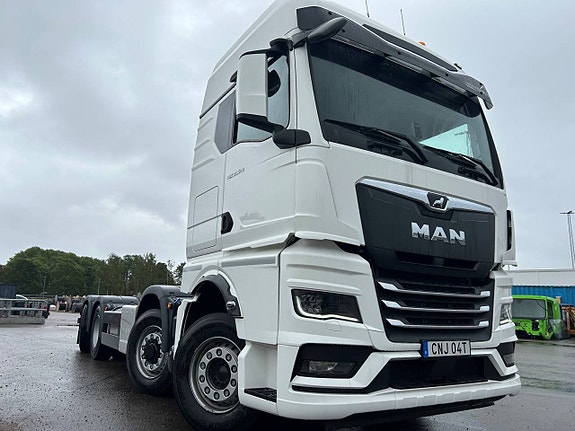 MAN TGX 35.520 8X2H-6 Chassie för stor kran / bodbil/kranväx 2 of 8
