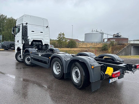 MAN TGX 35.520 8X2H-6 Chassie för stor kran / bodbil/kranväx 5 of 8