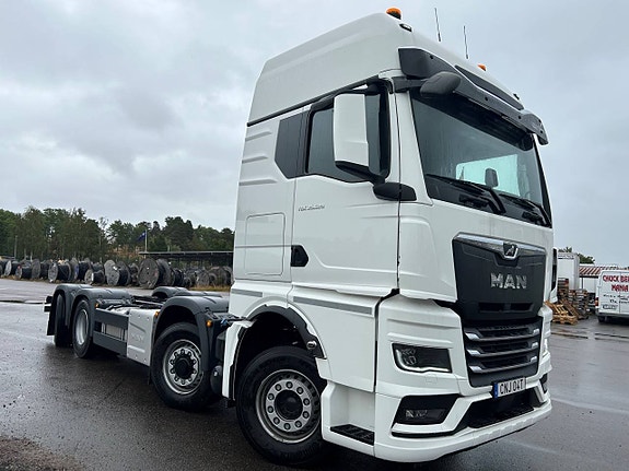 MAN TGX 35.520 8X2H-6 Chassie för stor kran / bodbil/kranväx 4 of 8