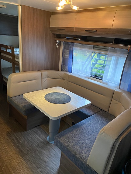 Hobby 545 KMF De Luxe 8 of 15