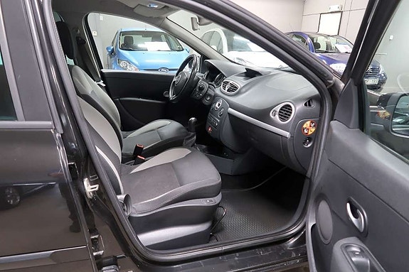 Renault Clio 7 of 12