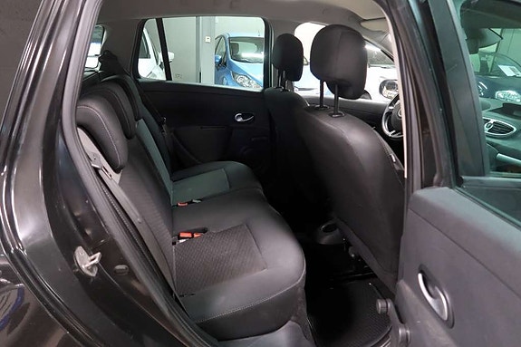 Renault Clio 8 of 12