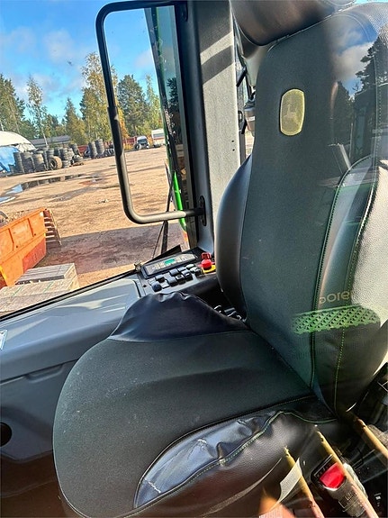John Deere 1170G 11 of 13