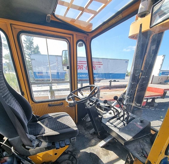 Svetruck 15120 5 of 9
