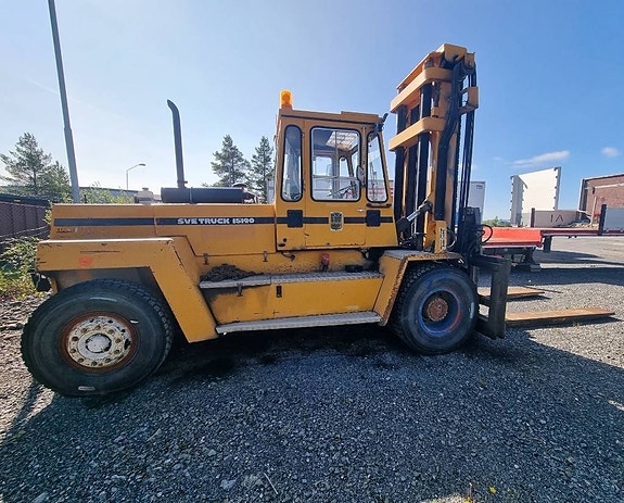 Svetruck 15120 3 of 9