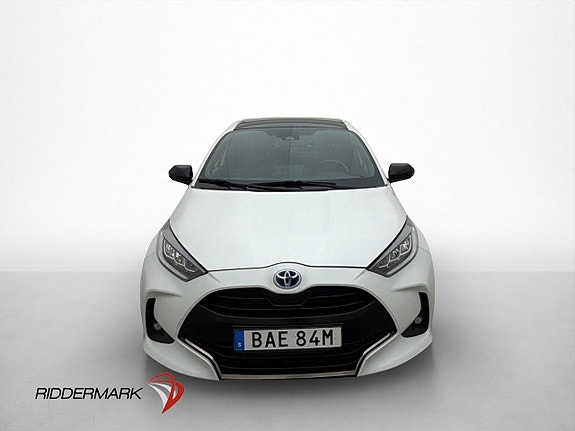 Toyota Yaris 2 of 30