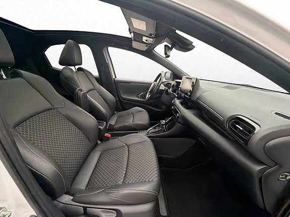Toyota Yaris 28 of 30