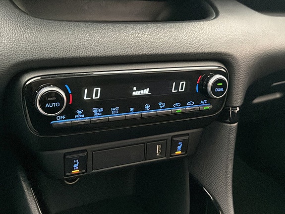 Toyota Yaris 26 of 30