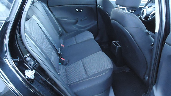 Hyundai i30 14 of 17