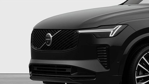 Volvo XC90 14 of 26
