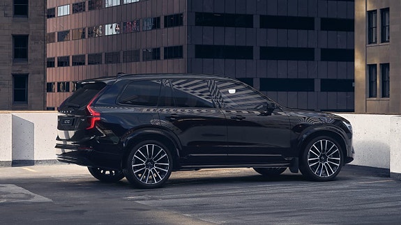 Volvo XC90 11 of 26