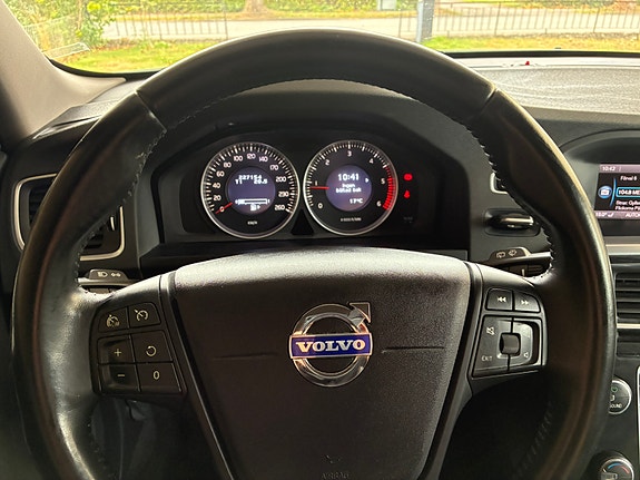 Volvo V60 6 of 9