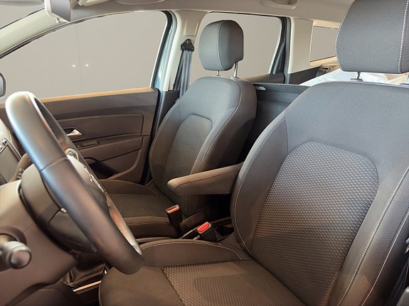 Dacia Duster 9 of 12