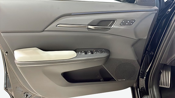 Kia EV5 11 of 12