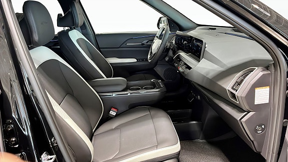 Kia EV5 3 of 12