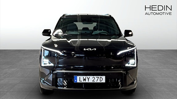 Kia EV5 8 of 12