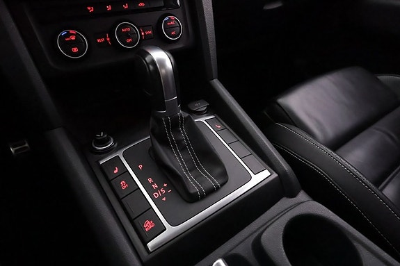 Volkswagen Amarok 26 of 27