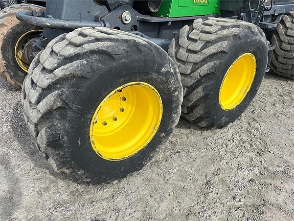 John Deere 1170G 13 of 23