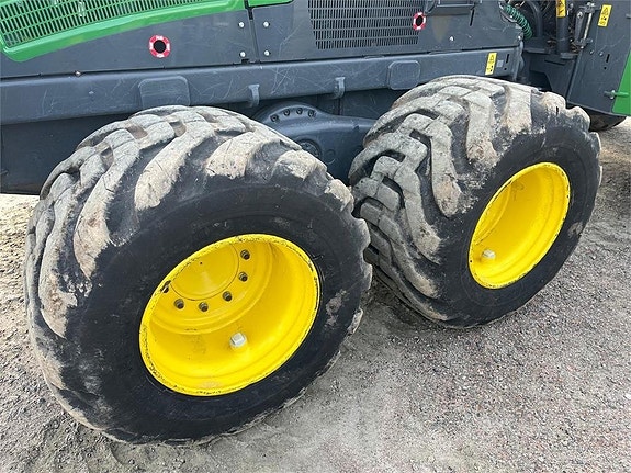 John Deere 1170G 16 of 23