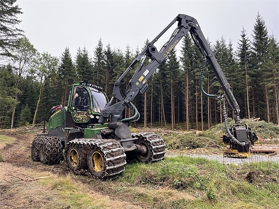 John Deere 1270G 3 of 24