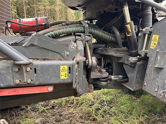 John Deere 1270G 16 of 24