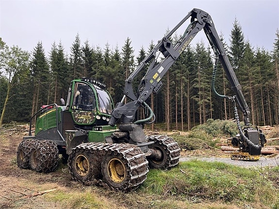 John Deere 1270G 4 of 24