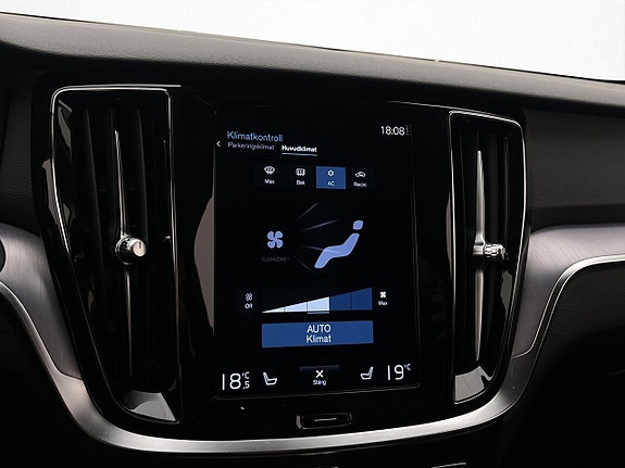 Volvo V60 25 of 30
