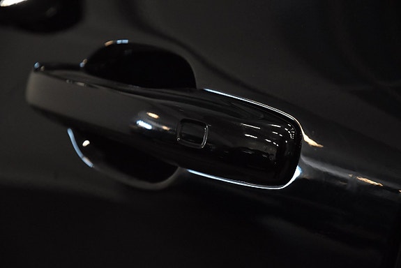 Volvo XC60 18 of 27