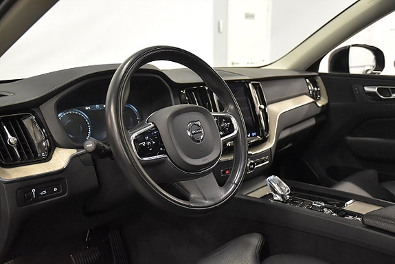Volvo XC60 9 of 27