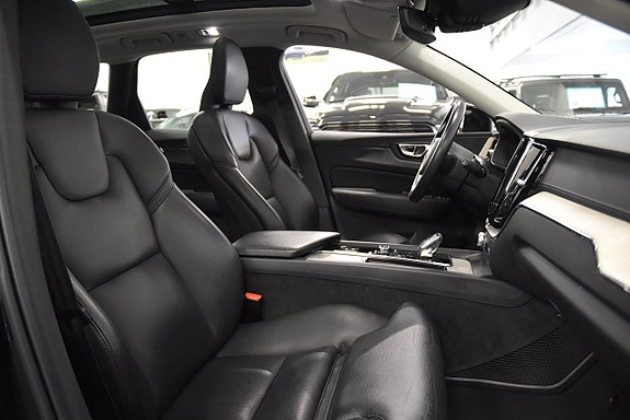 Volvo XC60 12 of 27