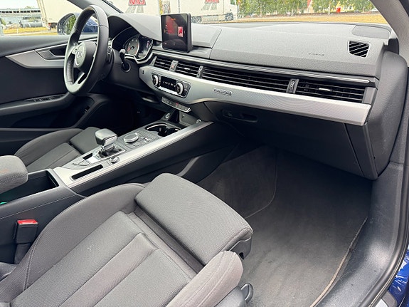 Audi A4 14 of 20