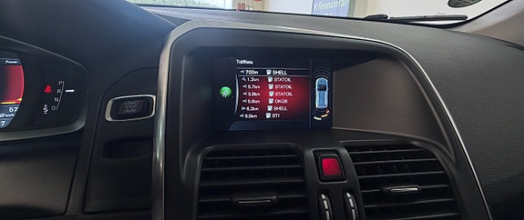 Volvo XC60 11 of 19