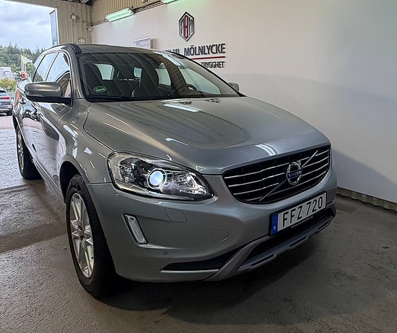 Volvo XC60 12 of 19