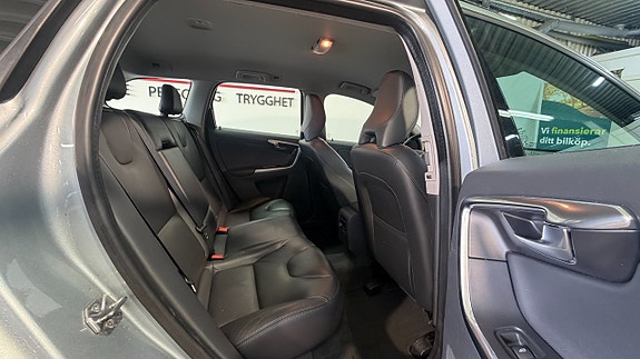 Volvo XC60 18 of 19