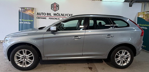 Volvo XC60 2 of 19