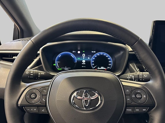 Toyota Corolla 15 of 19
