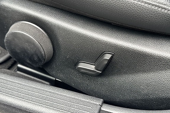 Mercedes-Benz C220 15 of 15