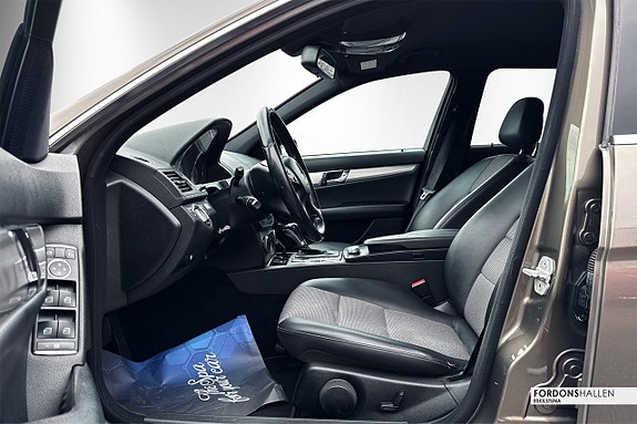 Mercedes-Benz C220 5 of 15