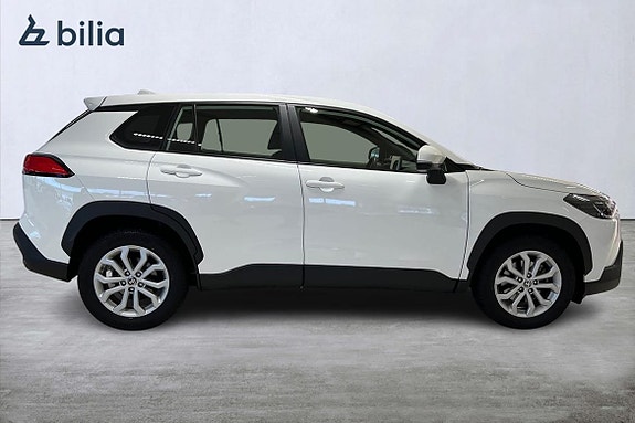 Toyota Corolla Cross 18 of 21