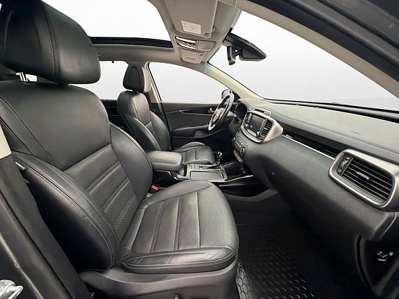 Kia Sorento 28 of 30