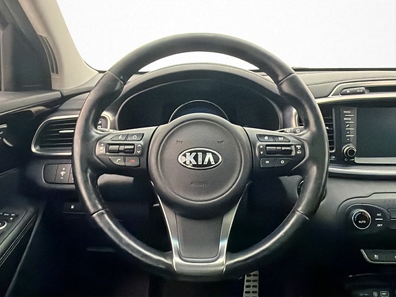 Kia Sorento 17 of 30