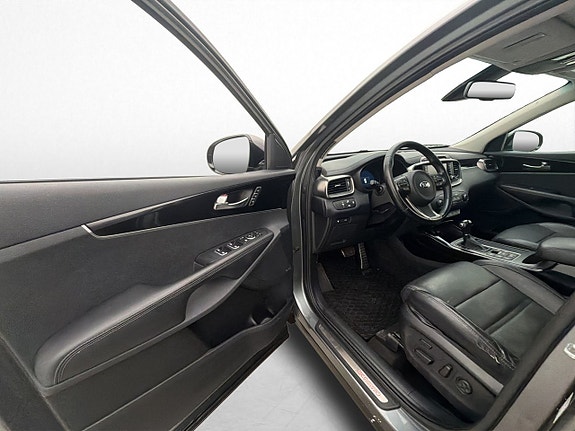 Kia Sorento 11 of 30