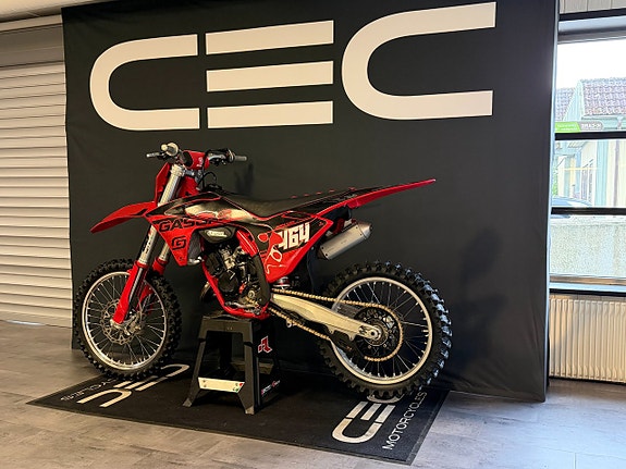 GasGas MC 125 2 of 6