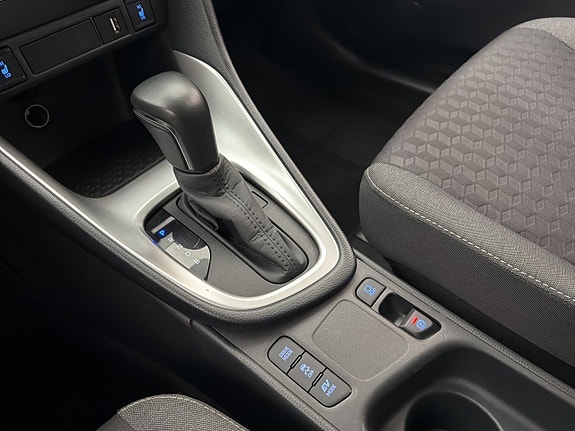 Toyota Yaris 20 of 28