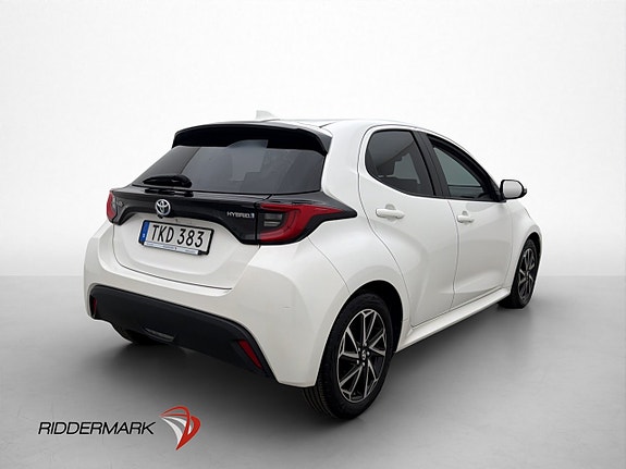 Toyota Yaris 8 of 28